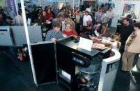 Mächtig viel Andrang auf der IHE HolzEnergie 2004 