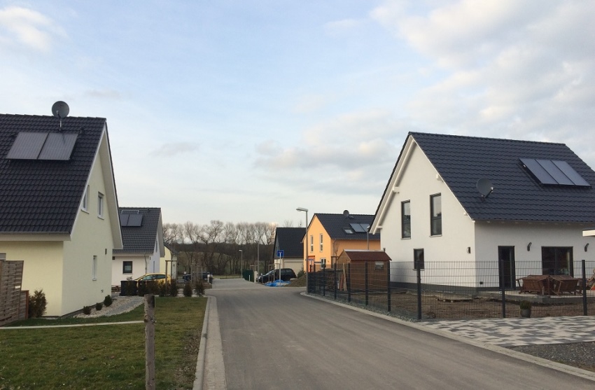 Im Neubau heute Standard: Solarthermie zur Warmwasserbereitung.Bild:...