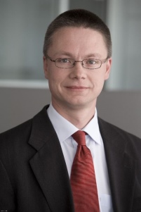 Dr. Kai Schiefelbein, Geschäftsführer für den Bereich.......