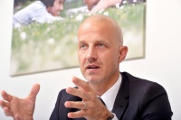 Christmann: „Viele Endkunden verstellen die Heizkurve ohne Rücksprache mit dem Fachhandwerker. Deswegen sollte bei de Inbetriebnahme darüber informiert werden, dass es sich bei der Heizkurve nicht um eine Komfort-, sondern eine systemrelevante Einstellung handelt.“