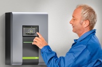 Die modulierenden x-change dynamic Wärmepumpen überzeugen durch hohe Effizienz und geringste Schallemissionen. Serienmäßig inklusive ist die smarte x-center x40 Regelung – Funktionen wie SmartGrid und Power to Heat zur intelligenten Nutzung von PV-Strom sind hier bereits integriert. 
