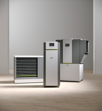 Die hocheffiziente Wärmepumpen-Familie x-change dynamic umfasst die Betriebsarten Luft/Wasser zur Innen- und Außenaufstellung, Sole/Wasser oder Wasser/Wasser. Alle Kermi-Wärmepumpen sind mit dem EHPA-Gütesiegel der Europäischen Wärmepumpen Vereinigung (European Heat Pump Association) versehen.<br />Bild: Kermi