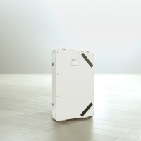 Das neue zentrale Lüftungsgerät x-well F130 ist besonders effizient, leise, platzsparend und flexibel. <br />Durch die enorm flache Bauweise kann das Gerät ganz einfach in Vorwandinstallationen oder angehängten Decken installiert werden. Hohe Werte hinsichtlich Wärmerückgewinnung und Elektroeffizienz ermöglichen Förderungen und Mietumlagen im Objektbau.