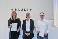 SIHK-Projektkoordinatorin Ursula Beugel-Traut überreichte.......