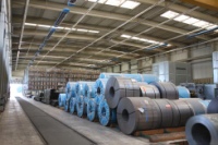 63 Infrarotheizungen des Typs Optima sorgen bei der Bohnacker Systeme GmbH für höchste Energieeffizienz bei der Beheizung der Hallen. Die Systeme arbeiten staub- und zugfrei und sorgen dabei für reduzierte Luftfeuchte – ein wichtiger Punkt bei der Lagerung von Coils.
