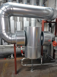Schlammabscheider SpiroTrap Magnet mit Dämmung. Bilder: Spirotech