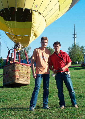 Über eine Ballonfahrt freute sich Elektromeister Mathias...