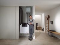 Der neueste Stand der Technik: Die Lüftungsgeräte Zehnder ComfoAir Q sind nun allesamt für den Einsatz <br />im Passivhaus zertifiziert. Sie weisen enorme Effizienz bei sehr niedrigem Stromverbrauch auf, sind äußerst komfortabel zu steuern und zudem leicht und schnell zu montieren und in Betrieb zu nehmen.<br />