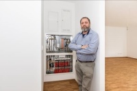 „Neben dem Standortvorteil hat sich insbesondere die exzellente technische Ausstattung des Gebäudes als überzeugend erwiesen“ bestätigt Jörg Fischer, Bauleiter bei der Bauträger Erletz Bau- und Generalübernehmer GmbH, die alle Bau-Gewerke des Neubauprojekts koordiniert hat. <br />Bilder: Taconova Group