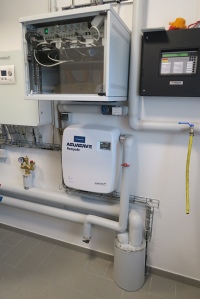 Zur Wasseraufbereitung wurde das Wandgerät AguaSave von BRÖTJE in die Anlage eingebunden.<br />Bilder: August Brötje GmbH, Rastede