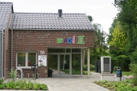 Die Kindertagesstätte WaKi III im Rasteder Ortsteil Wahnbek hält Betreuungsplätze für 30 Kleinkinder im Alter von 0 – 3 Jahren bereit.