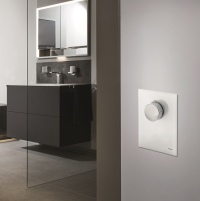 Ein echter Hingucker:<br />Die „Unibox“ mit der neuen, hochwertigen Abdeckung aus Echtglas, in weiß oder schwarz.<br />