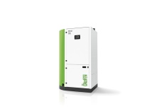 Die Pellematic Smart XS ist die Innovation für den kleinen Leistungsbereich. Auf nur 0,9 Quadratmetern Stellfläche vereint die „4 in 1-Heizung“ Pellet-Brennwert, 340 l Pufferspeicher, Frischwassermodul, Heizkreisgruppe und optional den Solarwärmetauscher in einem Gerät. Bild: ÖkoFEN