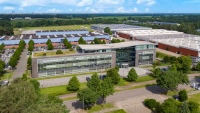 Ab dem 1. Januar wird emco Klima zu Kampmann, damit erweitert sich das Produktportfolio des Systemanbieters um Luftdurchlässe, dezentrale Lüftungsgeräte und Kühldeckensysteme.<br />Bild: Kampmann