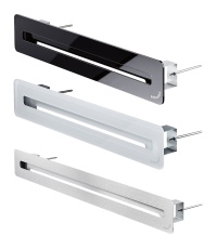 Die neuen Schlitzdurchlässe Zehnder ComfoGrid Linea sind in drei verschiedenen, ästhetisch ansprechenden Design-Varianten erhältlich. Diese sind optischen Highlights aus dem Hause Zehnder nachempfunden, sodass sich die Schlitzdurchlässe stilsicher in jedes moderne Wohnambiente einfügen.