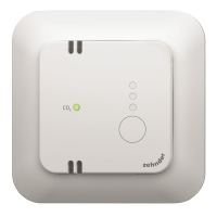 Dank einfacher Navigation über eine einzige Auswahltaste geht die Bedienung der neuen Zehnder CO2-Sensoren intuitiv von der Hand. Erhältlich sind die Sensoren in drei ansprechenden Design-Varianten und fügen sich damit stilvoll in jedes Ambiente ein.