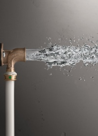 Mit „Raxofix“ in DN 10 halbiert sich der Wasserinhalt.......