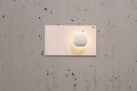 Durch das breite Programm an „Visign“-Betätigungsplatten kann Viega auch ausgefallene Gestaltungswünsche im Bad erfüllen, bis hin zu dezenten LED-Beleuchtungen. Neu sind beleuchtete Ausführungen, hier „Visign for More 202“, in der gleichzeitig das klassische Drücken zur Auslösung durch ein völlig neugedachtes Drehen ersetzt wird.