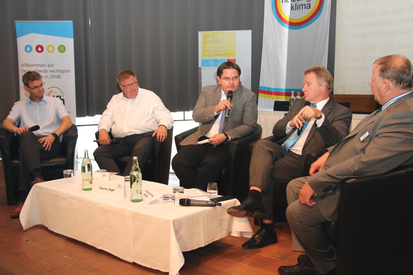 Frank Jäger, Uwe Glock, Moderator Dennis Jäger, Minister...