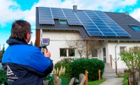 Regelmäßige Wartung von PV-AnlagenBild: TÜV Rheinland.......