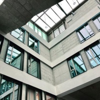 Innenhof der neuen Goetheschule in Wetzlar.<br />Bild: Lahn-Dill-Kreis, M. Becker<br />