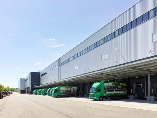 Das neue Reisser Logistikzentrum in Böblingen: 38.000...