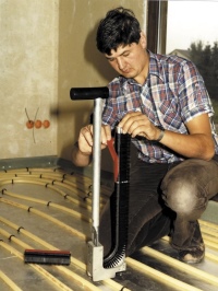Vor 40 Jahren führte Roth das Original-Tacker-System ein. 