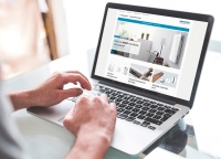 Mit einer komfortablen Nutzung und neuen Leistungsmerkmalen macht der Onlineshop von SIEGENIA die Bestellung von Wandlüftern und Zubehör noch schneller, komfortabler und übersichtlicher.<br />Bild: SIEGENIA