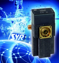 Mit dem SYR Safe-T Connect Leckageschutz können Fachhandwerker ihren Kunden einen Wasserwächter ganz nach ihren persönlichen Anforderungen anbieten – und aufgrund seiner Kompatibilität mit dem SYR DRUFI von einem cleveren Nachrüstgeschäft profitieren. Bild: SYR <br />
