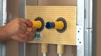 Wenige Handgriffe bis zur fertig installierten Sanha-Box: Zwei Videos zeigen, wie es geht.<br />Bild: Sanha