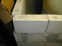 Auch für den Laien verständlich, die Mauer hält nicht viel.<br />Bild: Dehoust