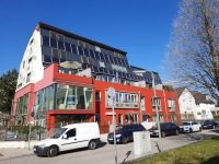 Solarthermie-Anlage auf einem Wohn- und Geschäftshaus<br />Bild: Ina Röpcke <br />