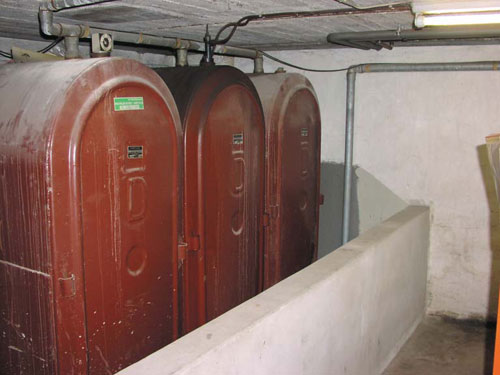 Stahlbatterie Tanks, meist mit unterer Verbindung,...