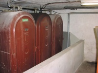 Stahlbatterie Tanks, meist mit unterer Verbindung, sollten endgültig ausgemustert werden.<br />Bild: Dehoust