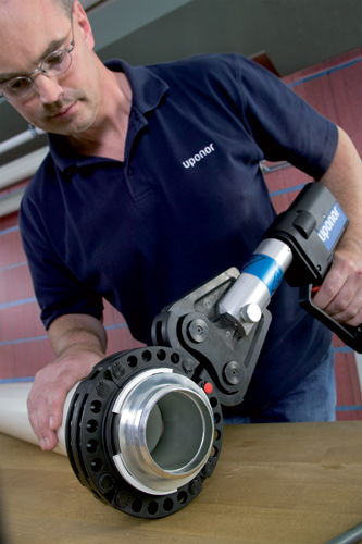 Bei der Entwicklung des neuen Uponor Verbundrohrsystem...