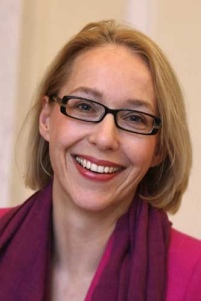 Almut Hähner-Ural - Leiterin des Ressorts Presse und.......