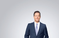 Oliver HermesVorsitzender des Vorstands & Chief Executive.......