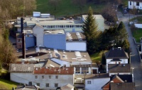 Die Feuerverzinkerei der Wilhem Ungeheuer Söhne GmbH wurde von einem Brandschaden betroffen, aber die Produktion geht ungestört weiter. Bild WUS