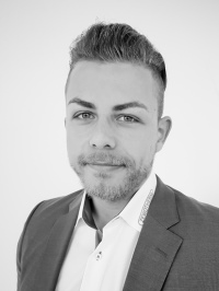 Maximilian Schmidt (25) ist neuer ZEWOTHERM-Fachberater im Gebiet West.<br />Bilder: ZEWOTHERM