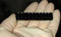 Die Weltrekord-<br />Dünnschichtsolarzelle aus dem<br />ZSW. Foto ZSW