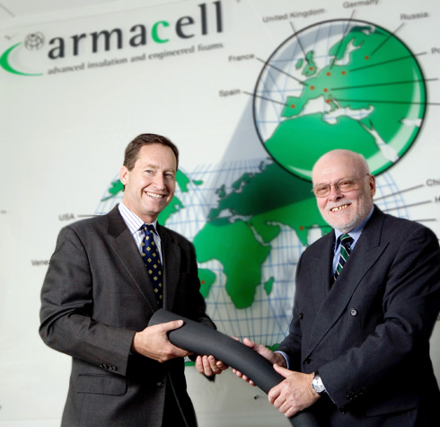 Stabwechsel bei Armacell: Ulrich Weimer (re) übergibt...