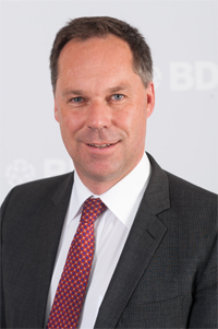 Holger Lösch - Mitglied der Hauptgeschäftsführung beim.......
