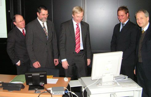 Parl. Staatssekretär Großmann stellt Homepage vor -...