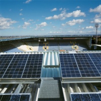 Solarstrom-Anlage auf dem Fußball-Stadion "Bielefelder.......