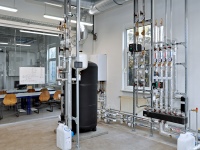 In dem Schulungsraum können zukünftige BTGA-Servicemonteure theoretische und praktische Kenntnisse erwerben.<br />Bilder: BTGA e.V.