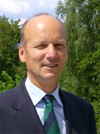 Jürgen Schilling, Vorsitzender des DIN-NHRS-Fachbereiches.......