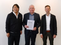 Neue Kooperationspartner für das SHK-Service- und Wartungsportal von links Andreas Owen wirsindhandwerk, Andreas Müller ZVSHK, Clemens Maurer thermregio<br />Bild: ZVSHK<br />