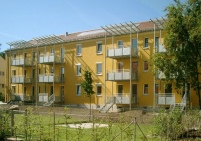 dena-Modellprojekt : Energetisch saniertes Mehrfamilienhaus.......
