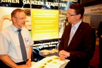 Auf der Fachausstellung präsentieren sich dazu zahlreiche Firmen aus dem Nah- und Fernwärmebereich. Fotos: Reeco