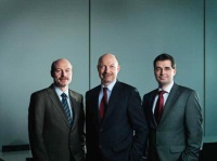 Die Dornbracht Geschäftsführung: v.l. Matthias Dornbracht, Andreas Dornbracht und Ralph Dihlmann. Foto: Hartmut Nägele